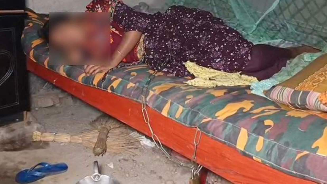 বাবার বাড়িতে শিকলবন্দি কিশোরীকে উদ্ধারের পর শিশু পুনর্বাসন কেন্দ্রে স্থানান্তর করা হয়েছে