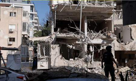 ইরানের ক্ষেপণাস্ত্র হামলায় কেঁপে উঠল ইসরায়েল, আহত ৪