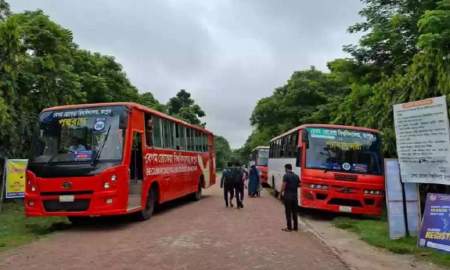 বেরোবির পরিবহনে অব্যবস্থাপনা, অ্যাম্বুলেন্স পেতেও ভোগান্তি—অসন্তোষ শিক্ষার্থীদের