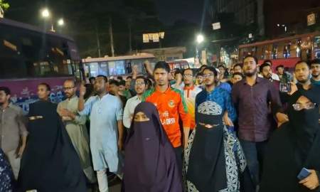 ডাকসু নেতাদের ওপর হামলার প্রতিবাদে জকসুর বিক্ষোভ