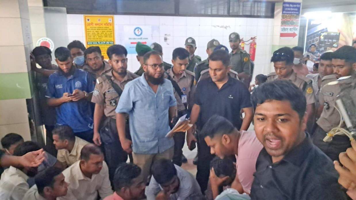 আটককৃতরা