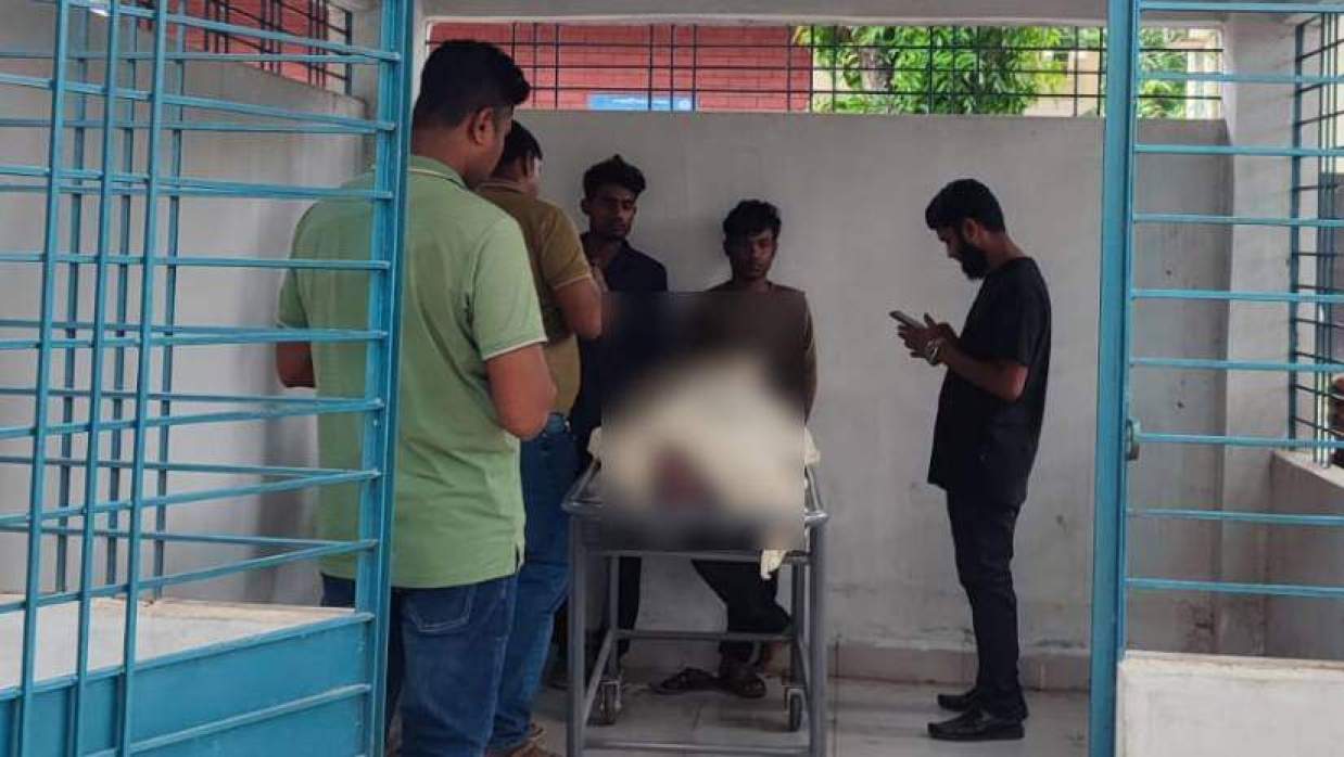 হাসপাতালের বারান্দায় শামীম হোসেনের মরদেহ