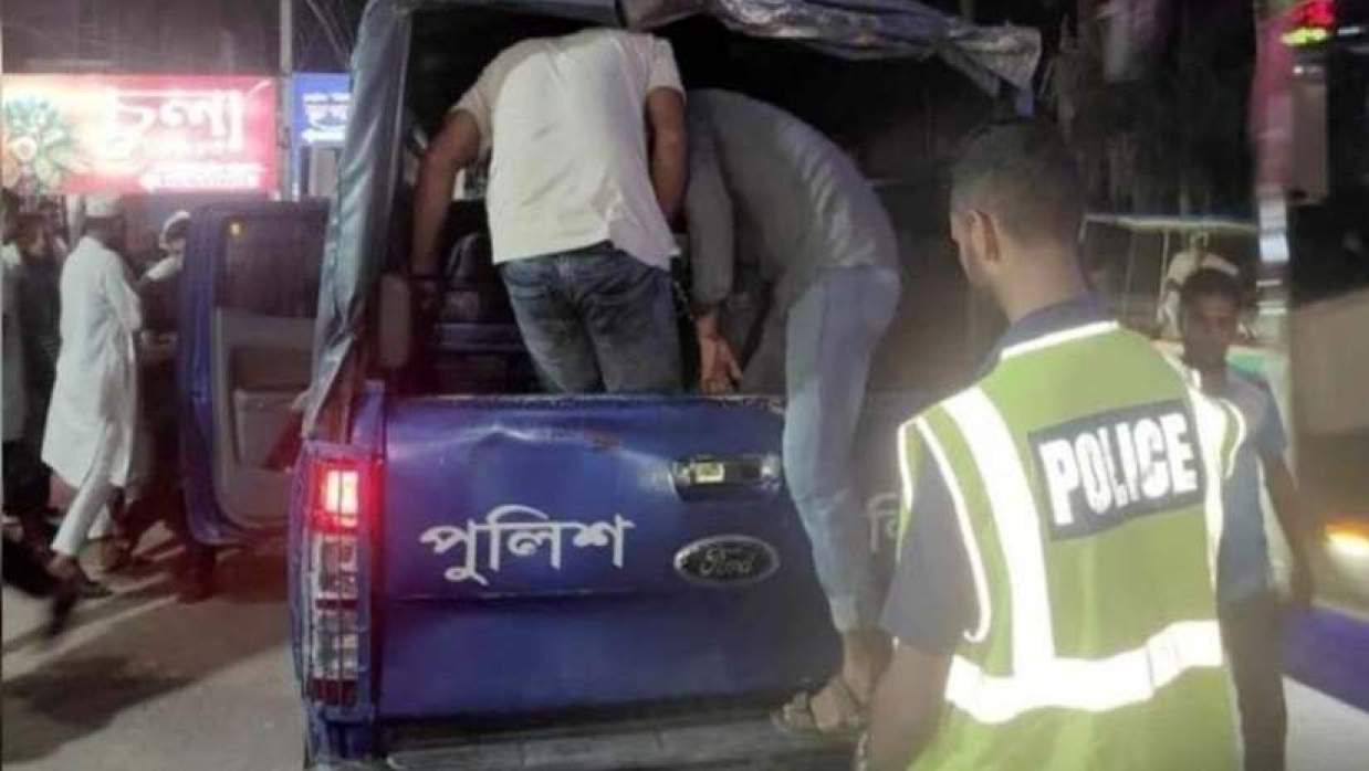কলেজ ছাত্রীকে অপহরণের ঘটনায় ২ জনকে আটক করে পুলিশ