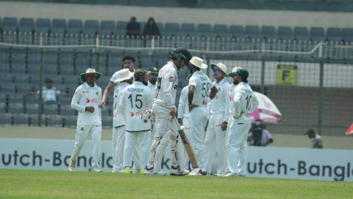 দারুণ ডেলিভারিতে আজান আওয়াইকে সাজঘরে ফেরান তাসকিন আহমেদ