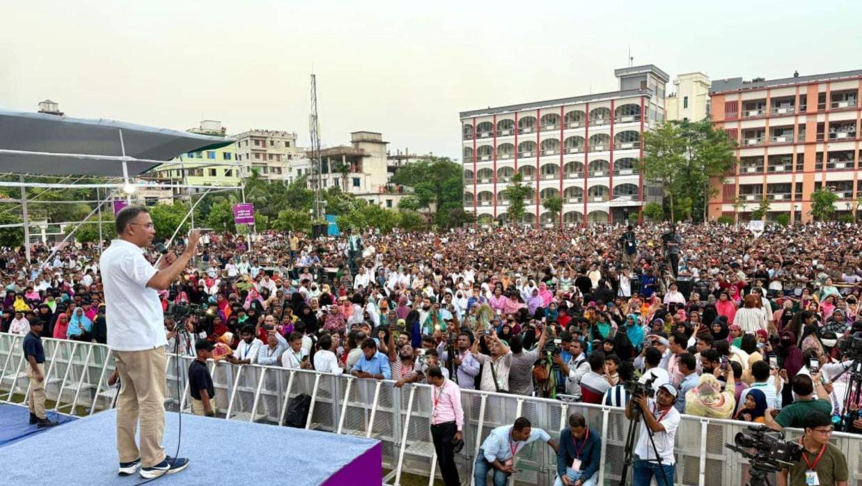 সমাবেশে বক্তব্য দিচ্ছেন প্রধানমন্ত্রী তারেক রহমান 
