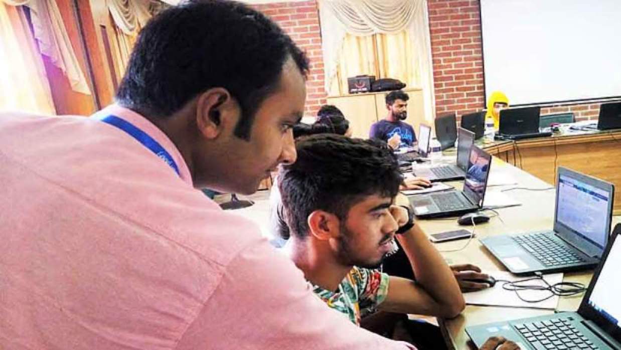 বিনা মূ্ল্যে তিন মাস মেয়াদি ফ্রিল্যান্সি প্রশিক্ষণ চালু করতে যাচ্ছে যুব উন্নয়ন অধিদপ্তর