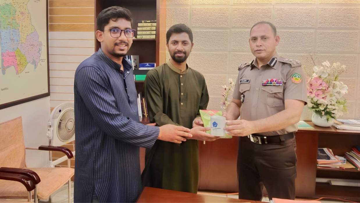 জিএমপি কমিশনারের সঙ্গে সাক্ষাৎ করেছেন বাংলাদেশ ইসলামী ছাত্রশিবির ডুয়েট শাখার নেতৃবৃন্দ