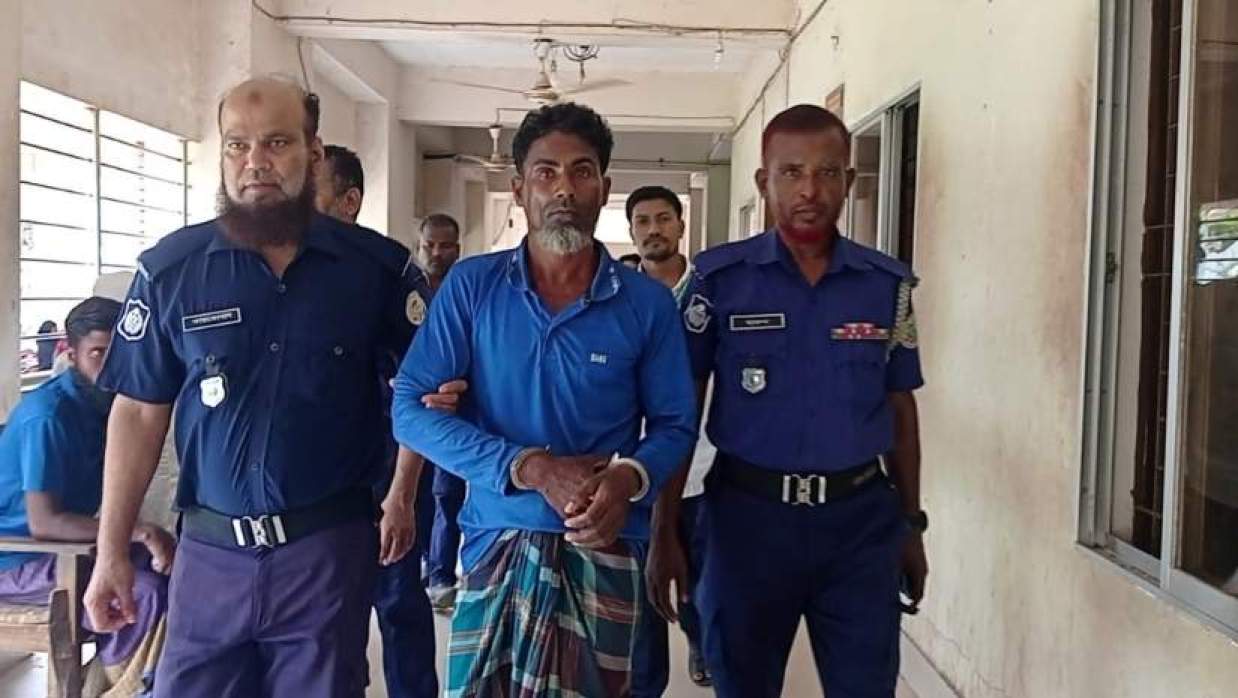 ভোলার আদালতে আসামি কবির
