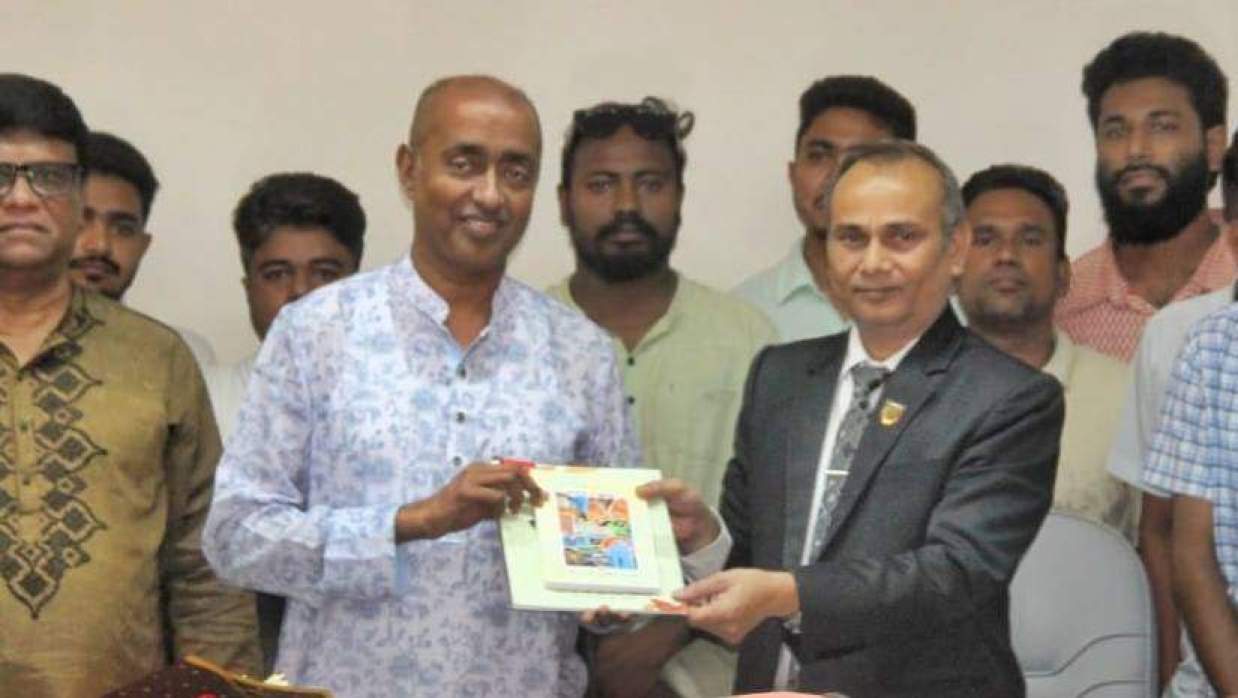আইন, বিচার ও সংসদ বিষয়ক মন্ত্রী মো. আসাদুজ্জামান