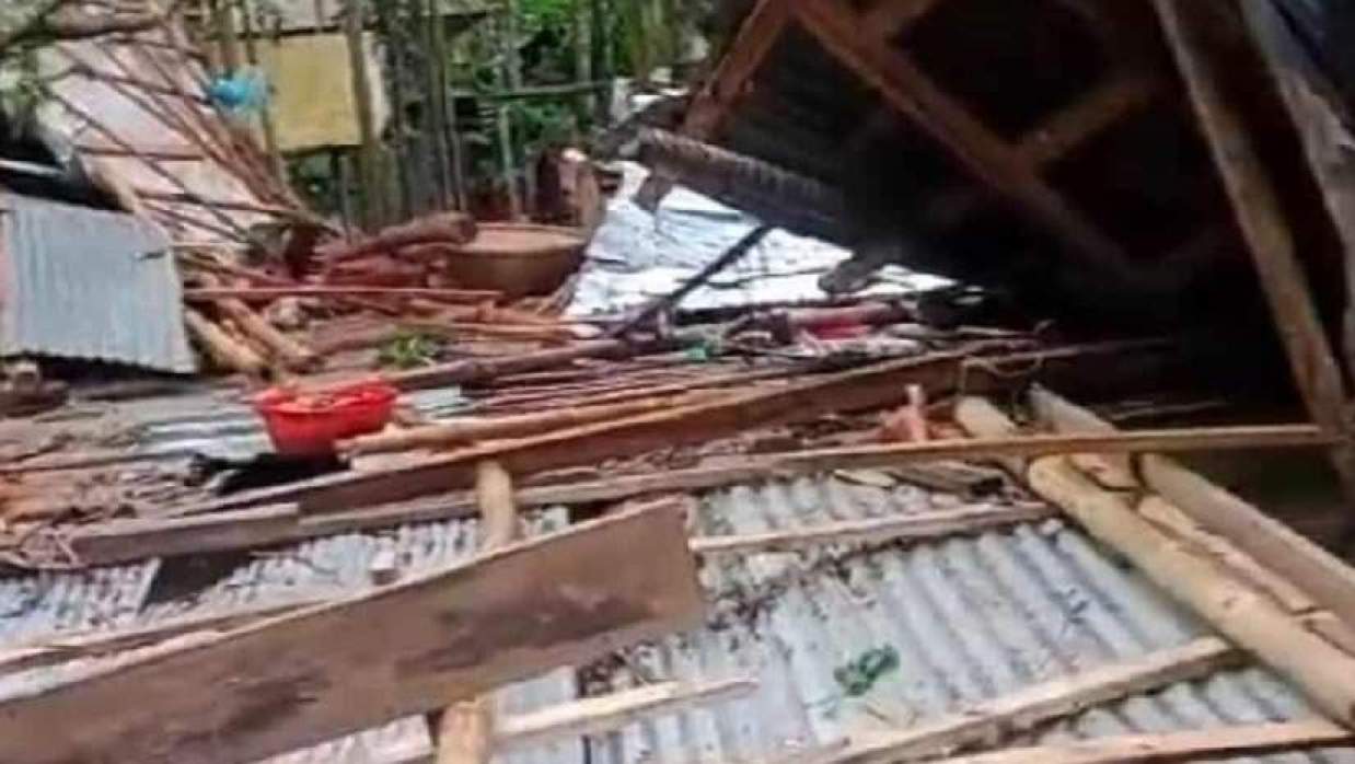 কালবৈশাখী ঝড়ে লন্ডভন্ড 