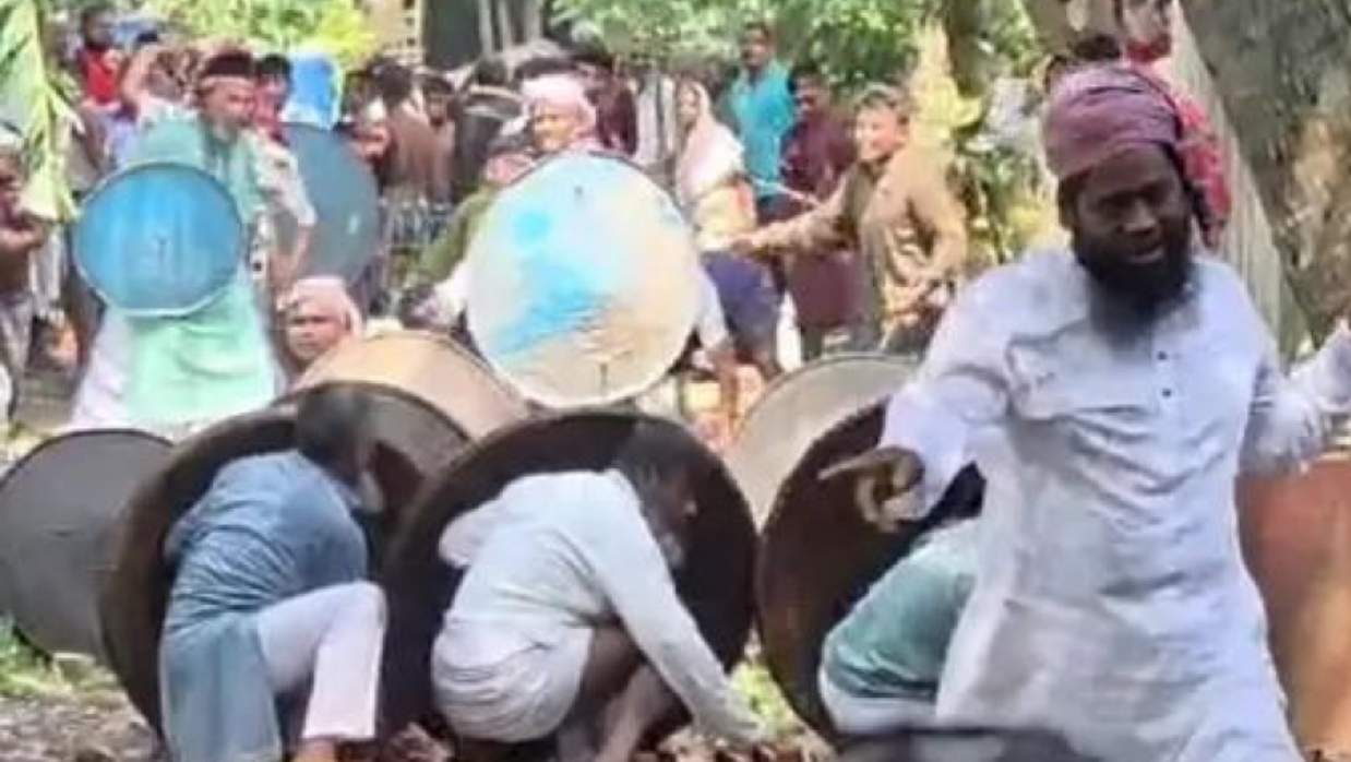 দুই গ্রামের সংঘর্ষ