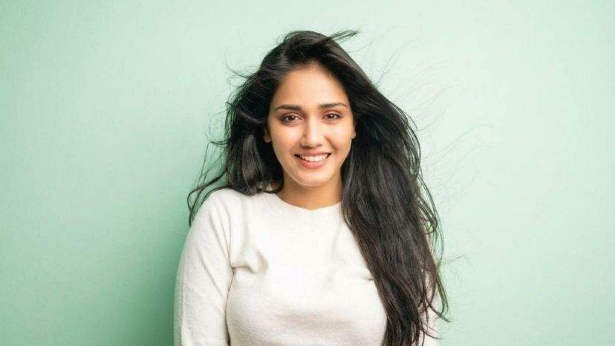 সাবেক ‘মিস পুনে’ খ্যাত তারকা তিশা শর্মা