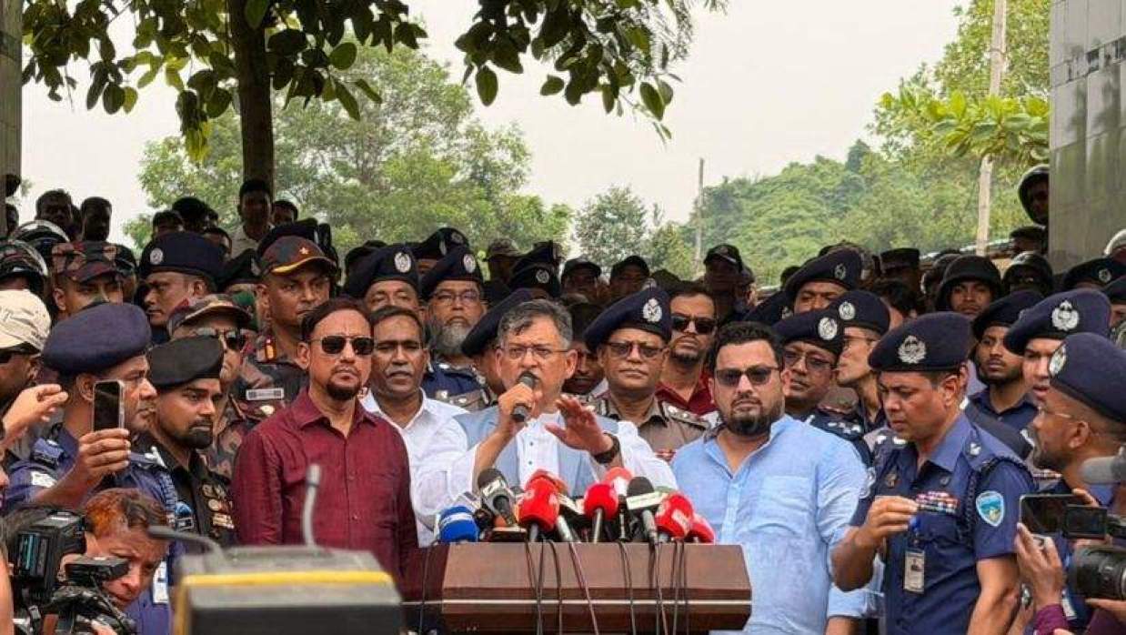 স্বরাষ্ট্রমন্ত্রী সালাহউদ্দিন আহমদ