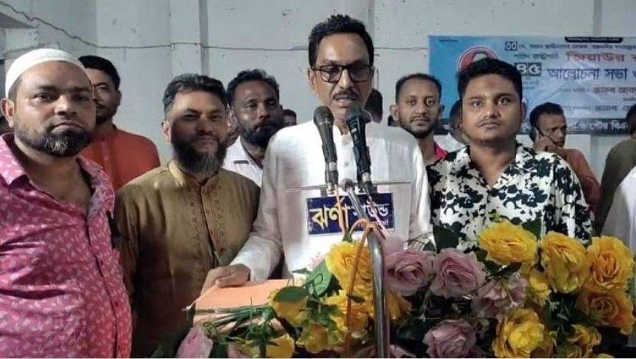 বক্তব্য রাখছেন ফেনী জেলা পরিষদের প্রশাসক ও জেলা বিএনপির যুগ্ম আহ্বায়ক অধ্যাপক এম এ খালেক