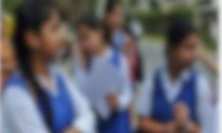 বাসা থেকে বের হয়ে ৩২ ঘণ্টায়ও ফেরেনি ৪ স্কুলছাত্রী 