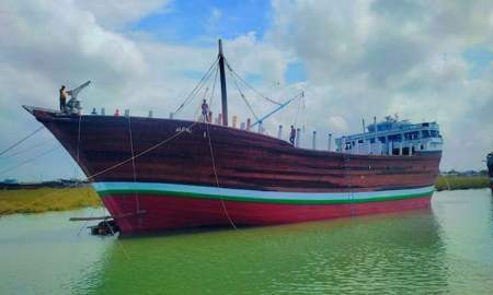হরমুজ প্রণালিতে ডুবে গেল ভারতীয় জাহাজ, নিরাপদে আছেন ১৪ নাবিক