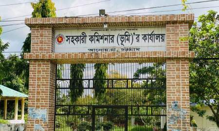 দালাল চক্রের নিয়ন্ত্রণে ভূমি অফিস, তদবিরে অতিষ্ঠ ভূমিকর্তারা