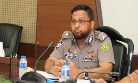 পশুবাহী গাড়ি নিয়ে হাটে টানাটানি করলে ইজারাদারের বিরুদ্ধে কঠোর ব্যবস্থা: ডিএমপি কমিশনার