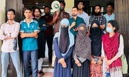 শিশু রামিসাকে ধর্ষণ ও হত্যার প্রতিবাদে কুবিতে মানববন্ধন