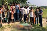 পুকুর পাড়ে মাটি খুঁড়ছিল কুকুর, ভেতর থেকে বেরিয়ে এলো মা-মেয়ে…