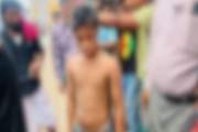 দুটি আমের জন্য মানসিক ভারসাম্যহীন শিশুকে নির্যাতন