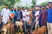 কোরবানির উপহার নিয়ে জুলাই শহীদ পরিবারের পাশে এনসিপির সংসদ স…