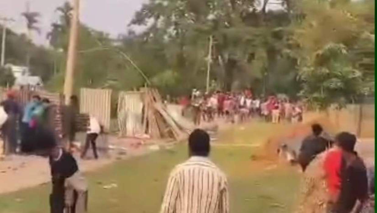 ফুটবল মাঠ নিয়ে সংঘর্ষে উত্তপ্ত বানিয়াচং, ওসিসহ আহত অন্তত ৩০ 
