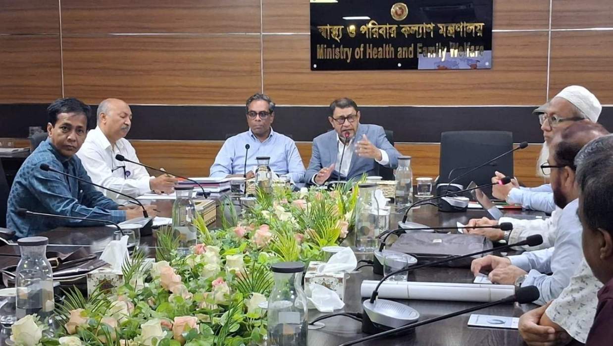 বক্তব্য রাখছেন স্বাস্থ্যমন্ত্রী সরদার মো. সাখাওয়াত হোসেন বকুল