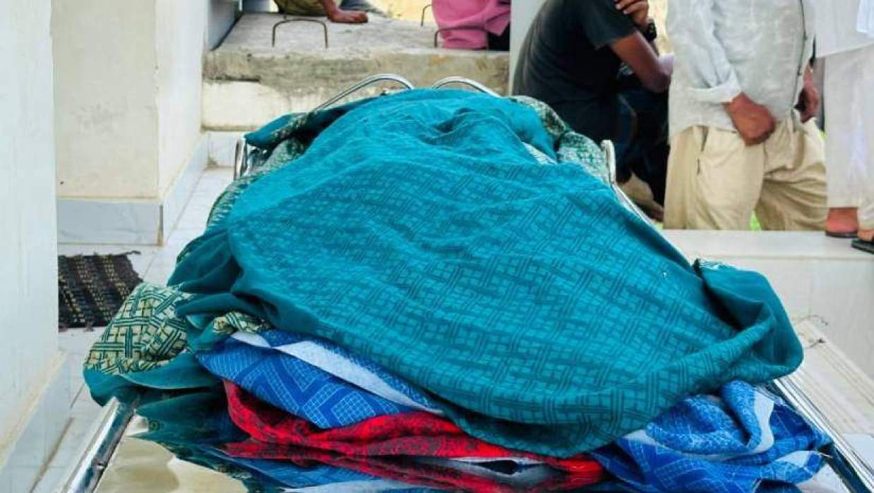 বৃদ্ধা নুরুন্নাহার বেগমের মরদেহ