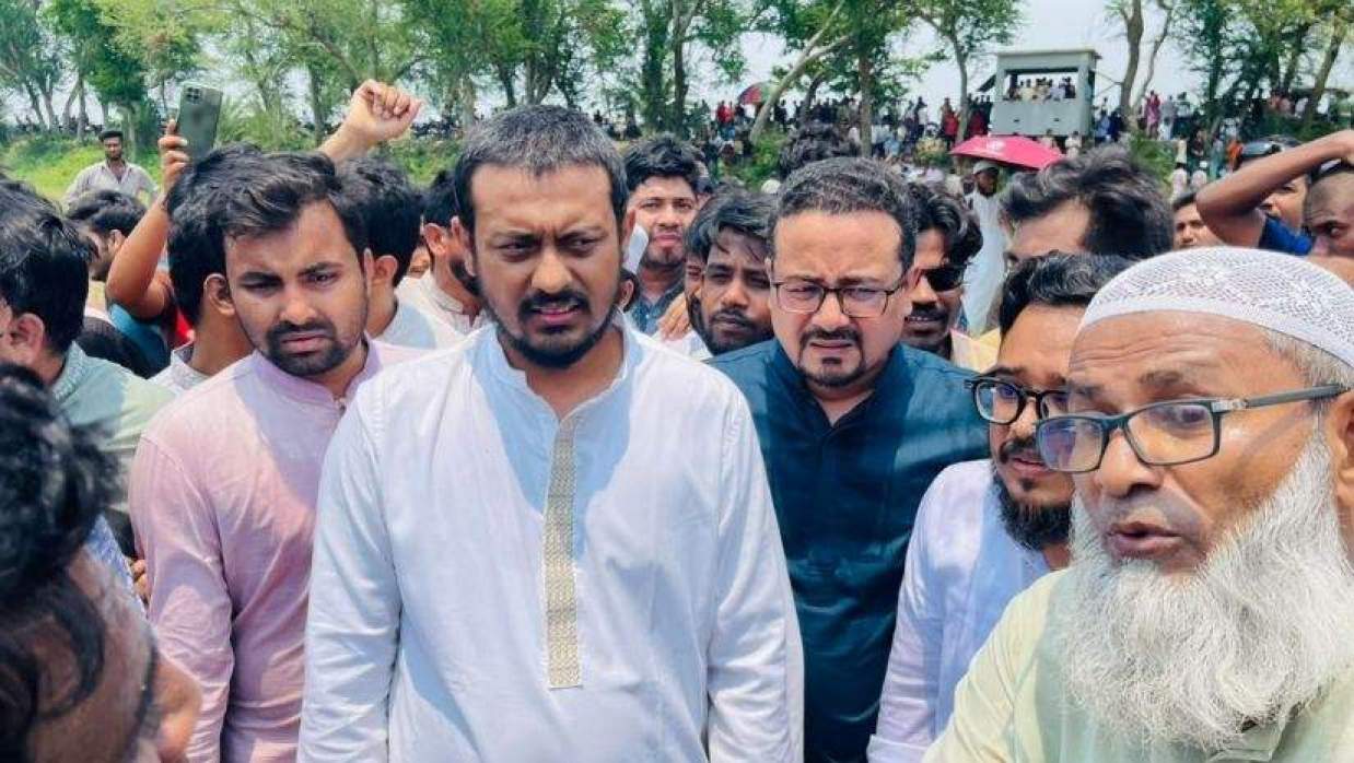 বেনাপোলের সাদিপুর সীমান্ত পরিদর্শন করেন নাসীরুদ্দীন