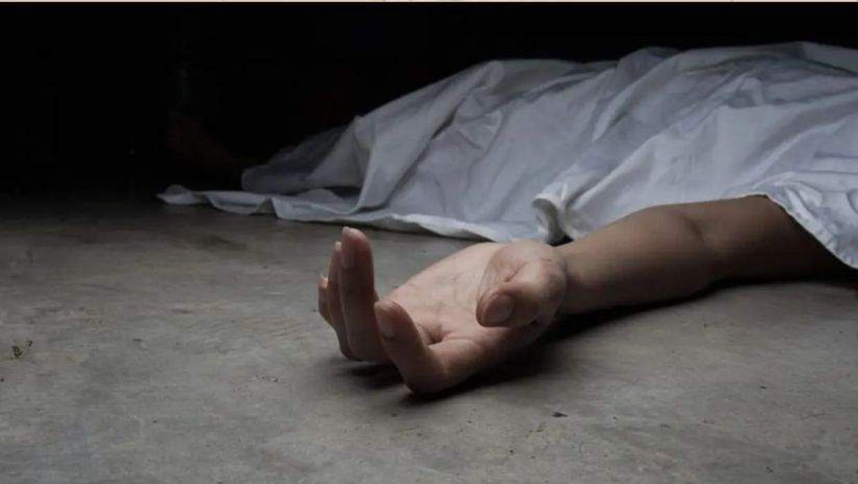 স্বামী-সন্তান থাকেন কানাডায়, ঢাকায় মিলল নারীর অর্ধগলিত লাশ 