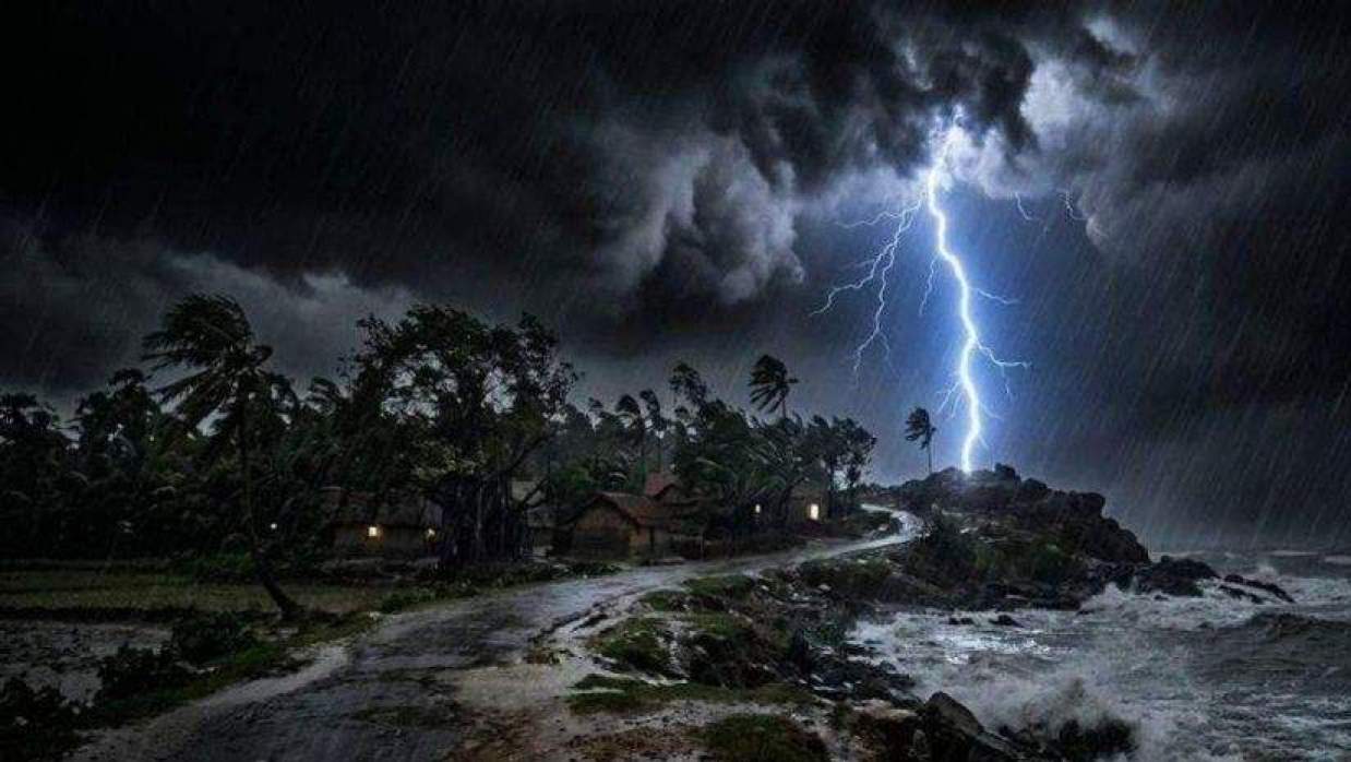 বজ্রসহ বৃষ্টি
