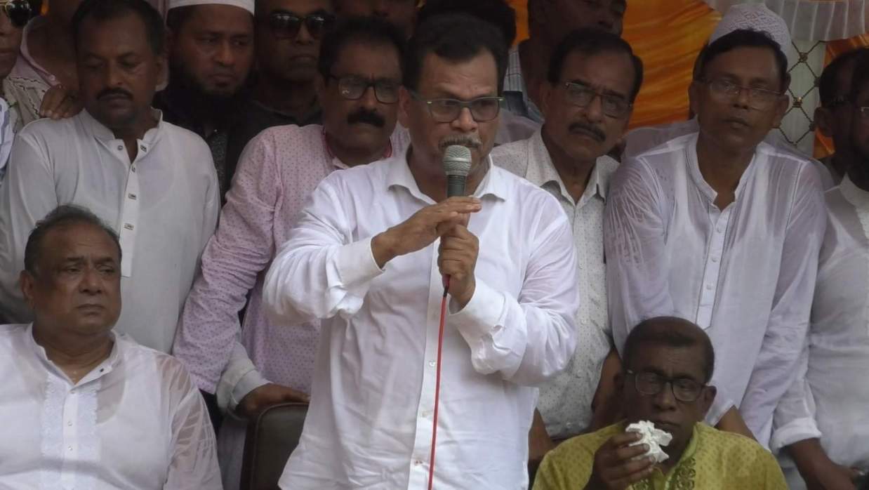 সাতক্ষীরা জেলা পরিষদ প্রশাসক ও বিএনপির প্রকাশনা সম্পাদক হাবিবুল ইসলাম হাবিব