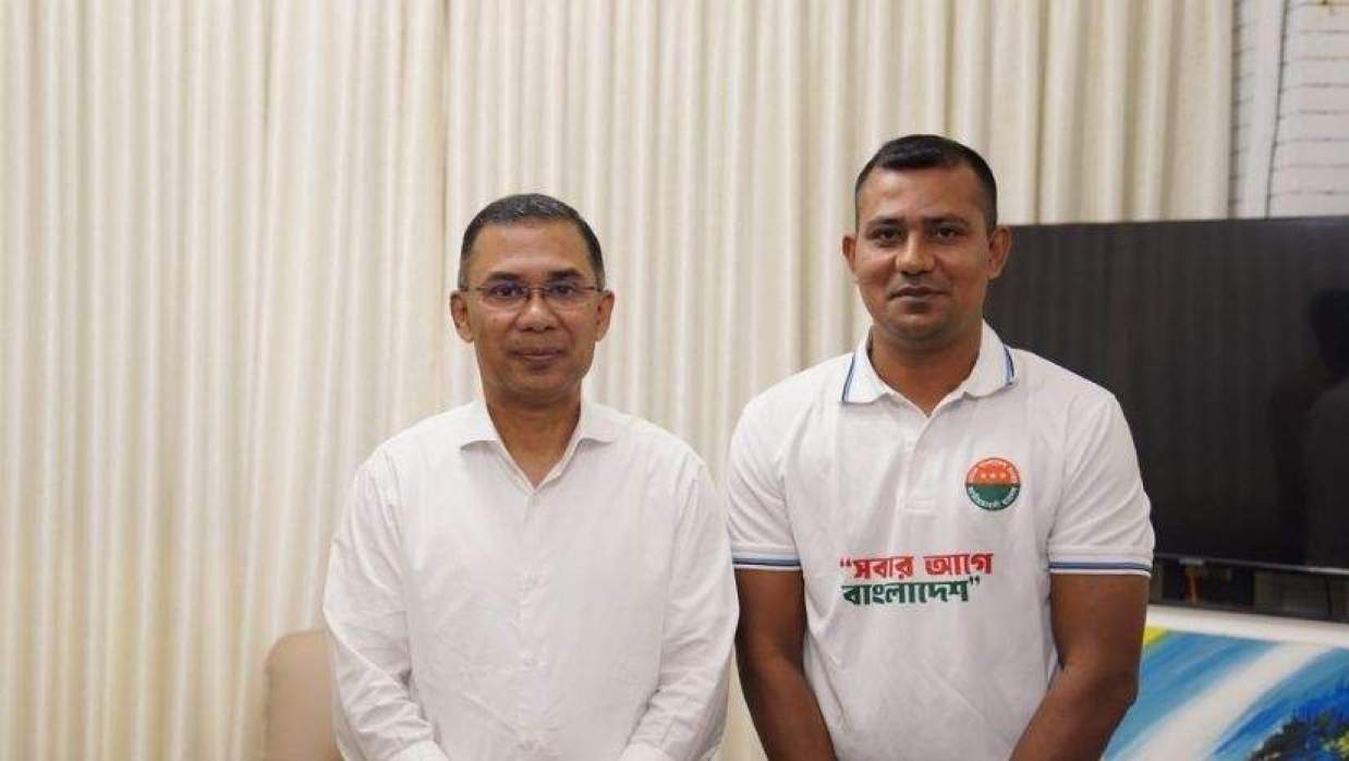রাজনীতিতেই থাকতে চাই, চাকরি নয়: আবেগঘন স্ট্যাটাস ছাত্রদল নেতার