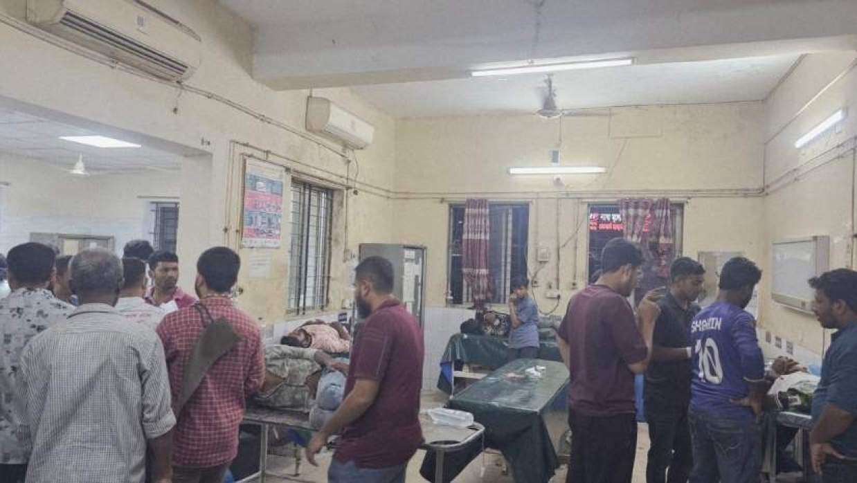 হাসপাতালে চিকিৎসাধীন আহতরা