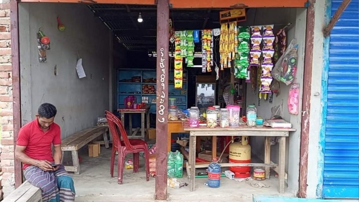 টাকা চাইতে যাওয়ায় অষ্টম শ্রেণির শিক্ষার্থীকে মারধরের অভিযোগ