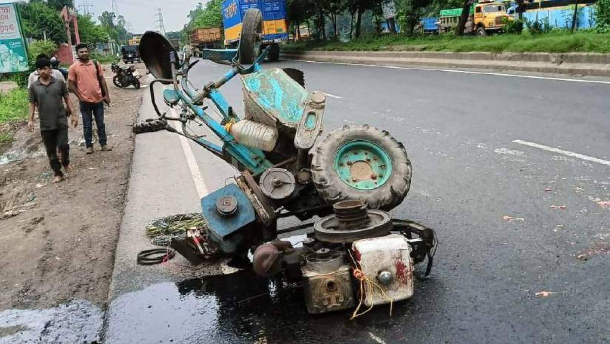 কাভার্ড ভ্যানচাপায় প্রাণ গেল ইলেকট্রিক মিস্ত্রির