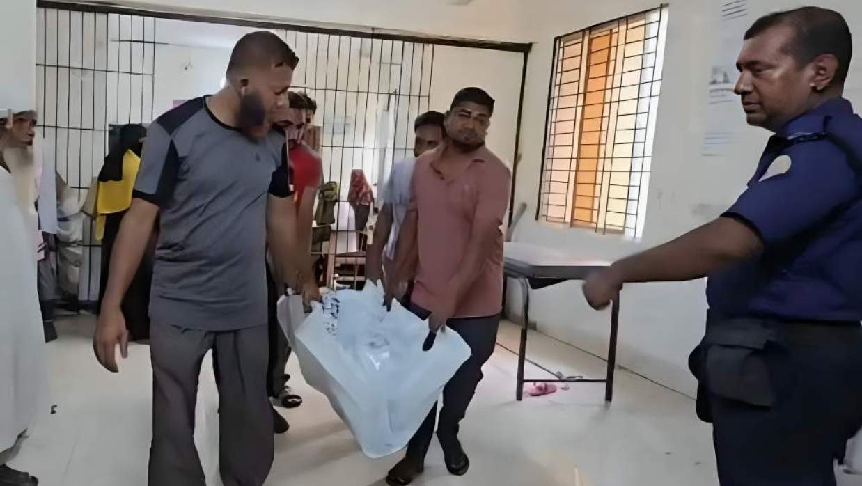 বরগুনায় থানার ব্যারাকে পুলিশ সদস্যের আত্মহত্যা
