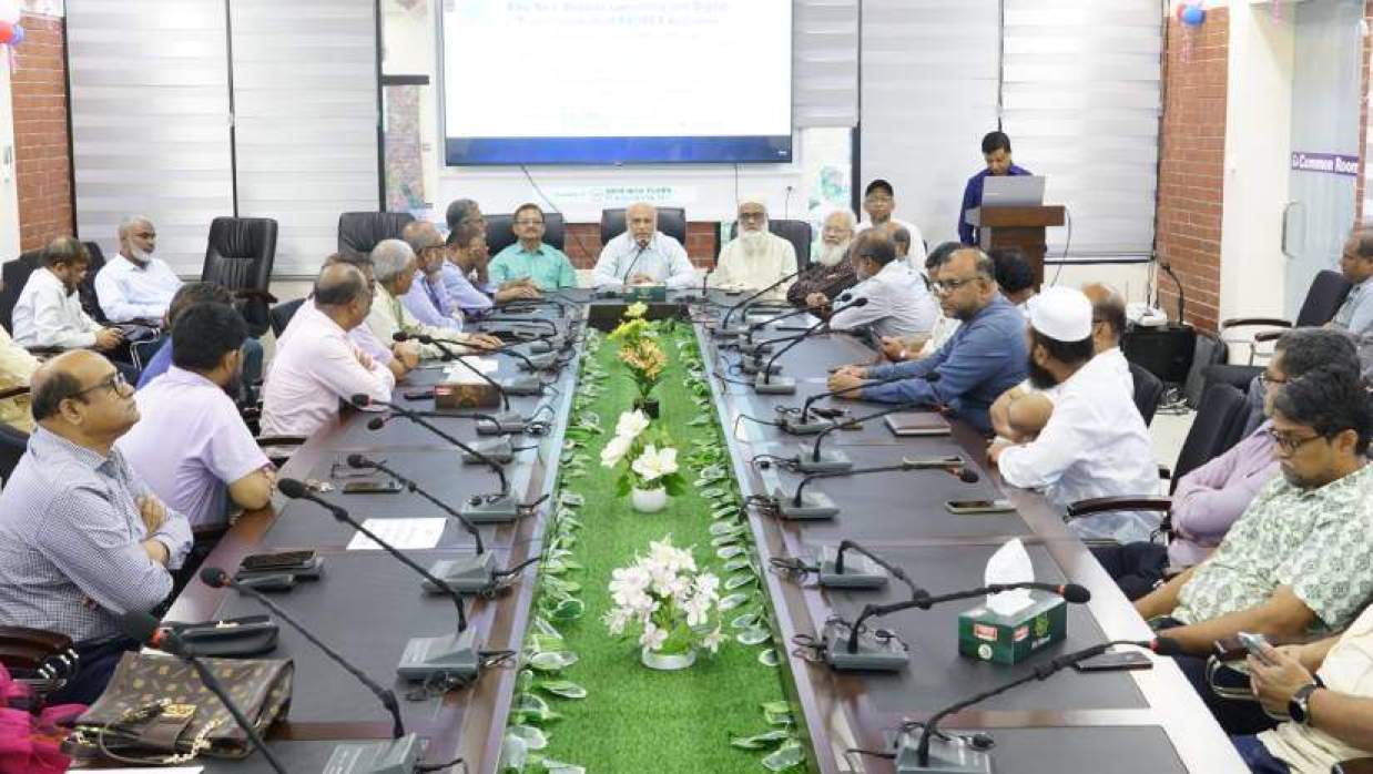 উদ্বোধনী অনুষ্ঠানে উপাচার্য অধ্যাপক ড. এ কে ফজলুল হক ভূঁইয়া