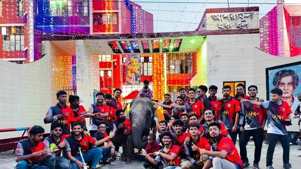 বাকৃবিতে ব্যতিক্রমী হল ফিস্টের আয়োজন