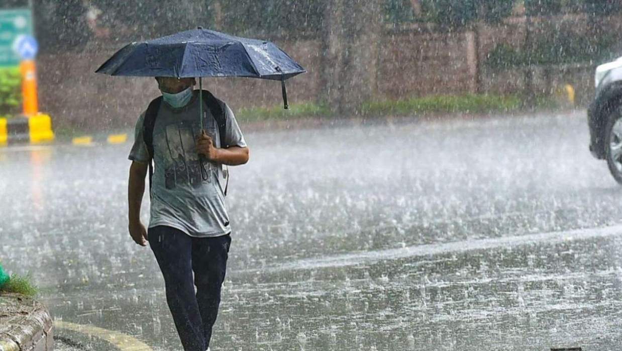 রাজধানীতে বৃষ্টি