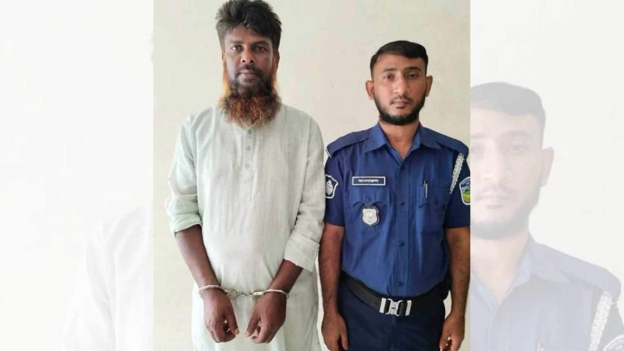 পুলিশের হাতে গ্রেফতার যুবলীগ নেতা