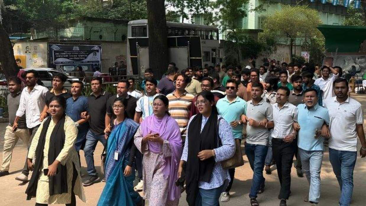 জবি ছাত্রদলের বিক্ষোভ