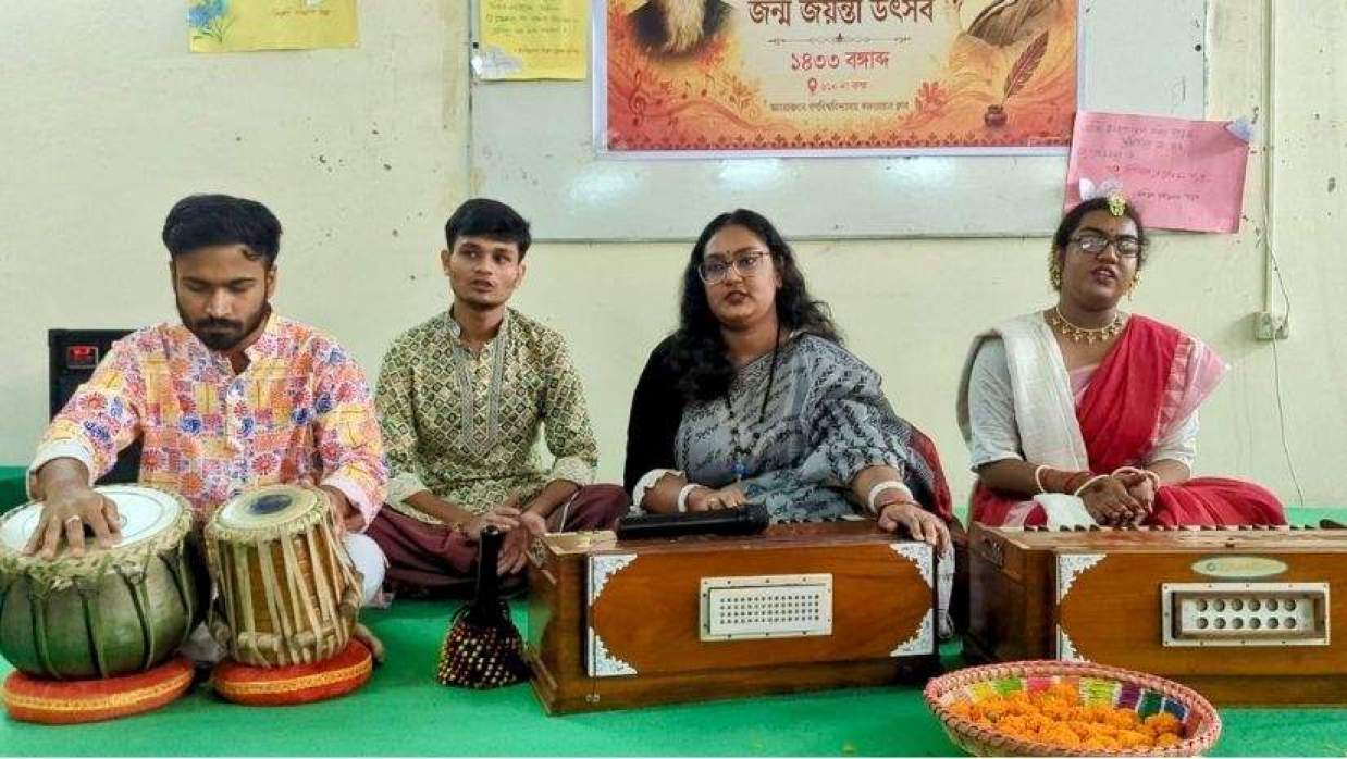 গণ বিশ্ববিদ্যালয়ে একই মঞ্চে রবীন্দ্র-নজরুল জন্মজয়ন্তী উদযাপন