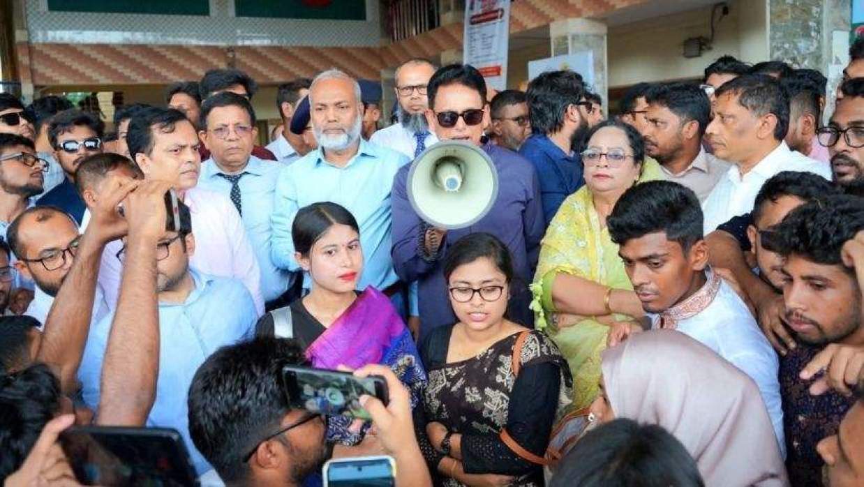 বরিশাল বিশ্ববিদ্যালয়ে শিক্ষামন্ত্রী ড. আ ন ম এহসানুল হক মিলন