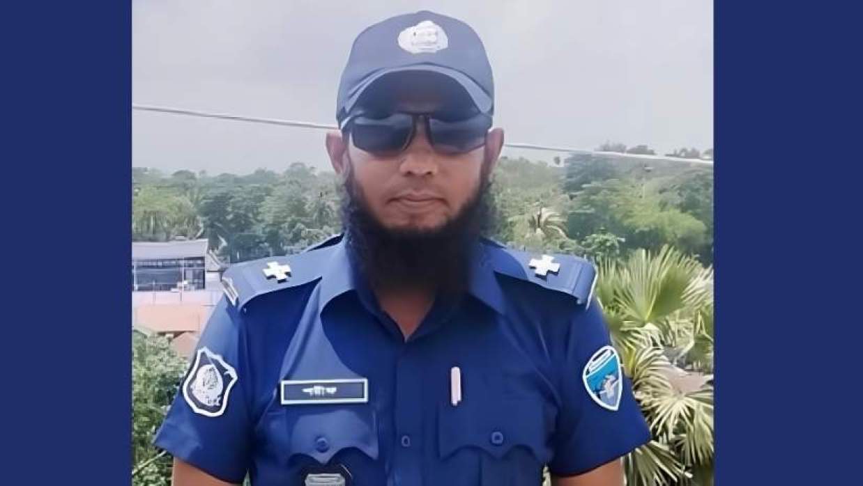 আহত পুলিশ সদস্য মো. শরীফ