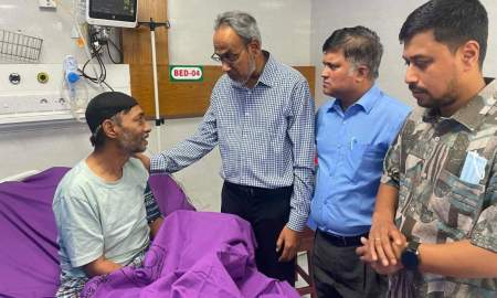শিশু রামিসার বাবাকে দেখতে হাসপাতালে বিএনপির স্বাস্থ্য বিষয়ক সম্পাদক