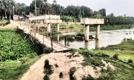 অনিয়ম তদন্ত করতে গিয়ে ৫ কোটি টাকার সেতুর কাজ ৫ বছর ধরে বন্ধ