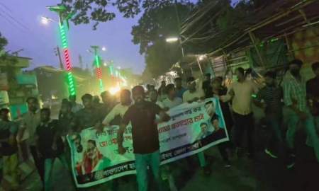 ঝিনাইদহে নিষিদ্ধঘোষিত ছাত্রলীগের ঝটিকা মিছিল