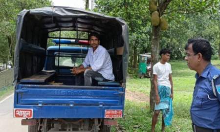 বালু ভরাট করতে যুবদল নেতাকে দিতে হবে ১০ লাখ, স্থানীয়রা দিলেন পুলিশে